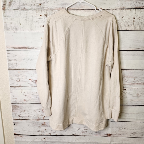Athleta Cream Color Crewneck Athletic Hi-Low Hem Sweatshirt...size XL - Picture 2 of 9